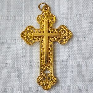 Vintage Style Gold Tone Filigree Layered Cross Pendant‎ Ornate Scalloped Large